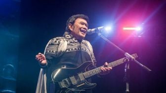 Tampil Beda! Rhoma Irama Bakal Nyanyikan Lagu BTS, ARMY Heboh Tebak Lagu yang Akan Dipilih