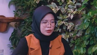 Detik-detik Suami Norma Rismala Digrebek Lagi 'Begituan' dengan Ibu Mertua, Warga Dobrak Pintu Curiga Gegara Kedai Mie Ayam Tutup Siang Bolong