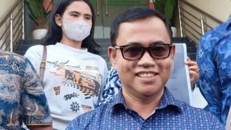 Haji Faisal Tak Peduli Jika Besannya Absen Saat Pernikahan Fuji dan Thariq