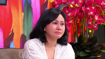 Dicibir Kena Karma Superjet, Denise Chariesta Nangis Ditinggal Pacar Saat Hamil