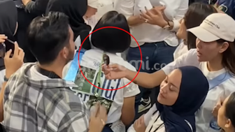 Jeje Permalukan Syahnaz, Tolak Uluran Tangan Adik Raffi Ahmad Saat Suapi Cokelat