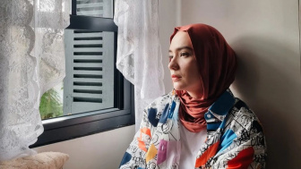 Dianggap Log Out, Terungkap Agama Putri Anne yang Sebenarnya Usai Putuskan Lepas Hijab