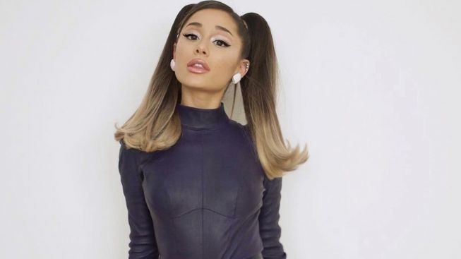 Rumah Ariana Grande Dibobol Stalker di Hari Ulang Tahunnya