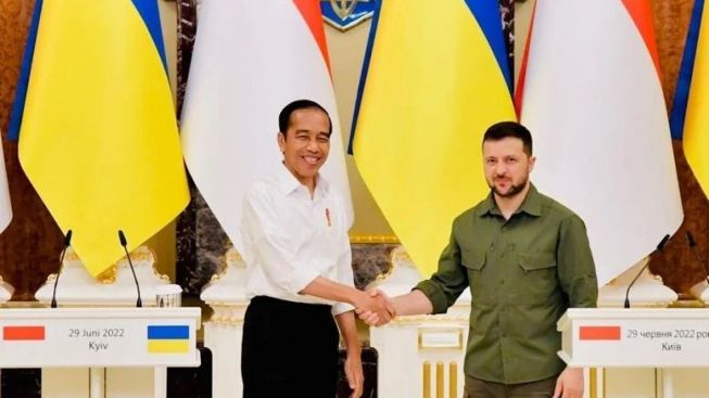 Lakukan Kunjungan Perdamaian di Rusia-Ukraina, Jokowi Dijuluki The Real Hokage Ketujuh