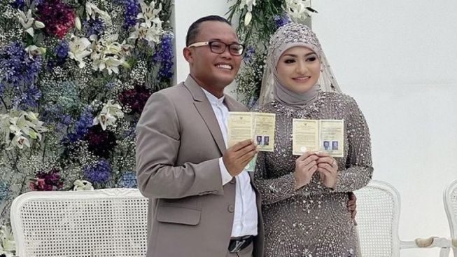 Sule Marah Disindir Masalah Rumah Tangganya oleh Shandy Aulia, Warganet: Pelawak Kok Baper?