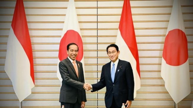 Bertemu PM Jepang, Jokowi Minta Bea Masuk Buah dan Tuna Diturunkan