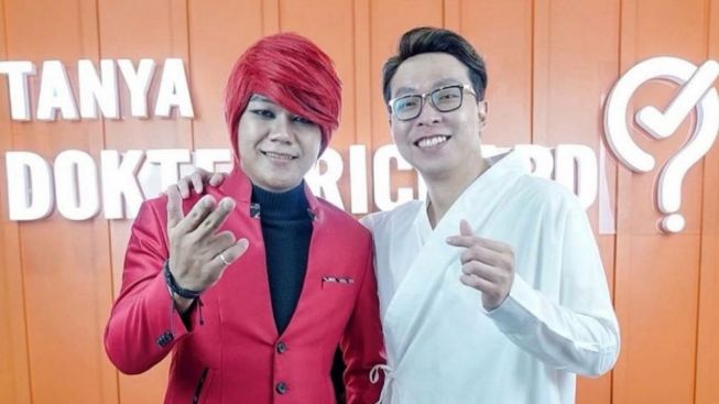 Pesulap Merah dan dr Richard Lee Dipolisikan Sandy Tumiwa Gegara Jin