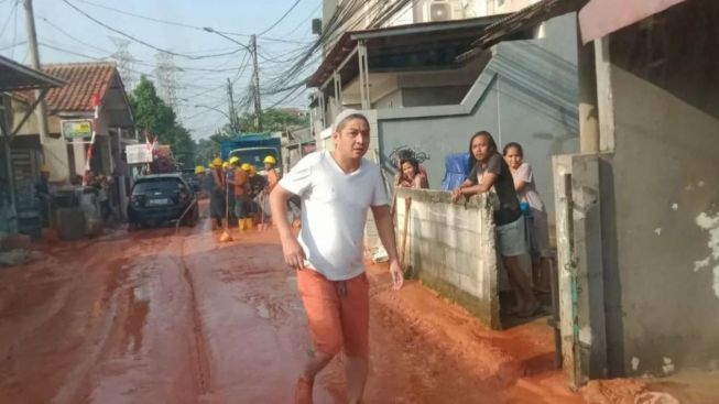 Pasha Ungu Ngamuk hingga Jadi Tukang Parkir Gegara Galian PLN