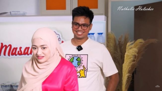 Nathalie Holscher Foto Bareng Frans Faisal, Warganet Ingatkan Soal Masa Iddah