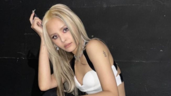 Sorn Sukses Nyanyikan 'Tak Ingin Usai' di We The Fest, Netizen: Penyanyi Thailand Asli Citayam