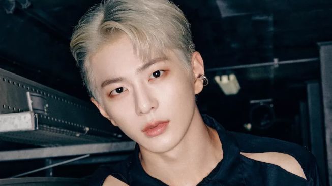 Bomin Golden Child Cedera Patah Tulang di Wajah Gara-gara Dipukul Tongkat Golf, Agensi Ungkap Kondisi Terkini