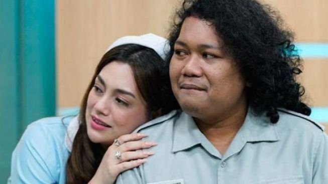 Marshel Widianto Dibajiri Hujatan Netizen Seusai Diduga Roasting Lesty dan Billar