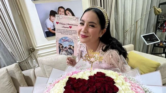 Intip Penampakan Ikat Rambut Nagita Slavina Seharga 10 Juta, Netizen: Beli Emas Dapat 10 Gram