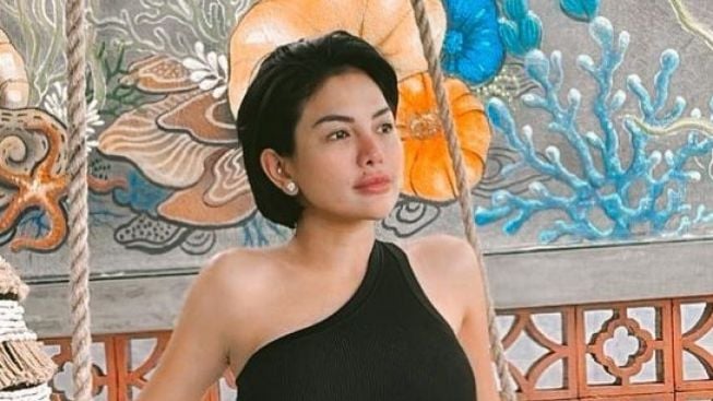 Jatuh Sakit, Nikita Mirzani Jalani Perawatan di RS Bhayangkara