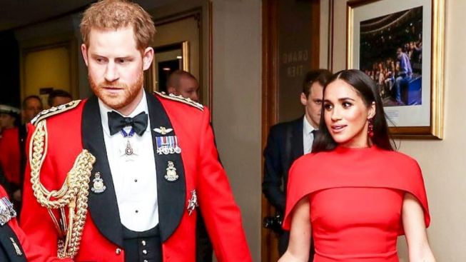 Pangeran Harry Ingin Kembali Menjadi Anggota Kerajaan, tetapi Meghan Markle tidak Akan Pernah Menyetujuinya