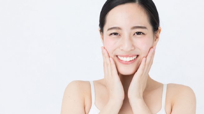 4 Bahan Alami yang Bisa Bikin Kulitmu Jadi Lebih Glow Up, Nggak Perlu Beli Skin Care Mahal Lagi