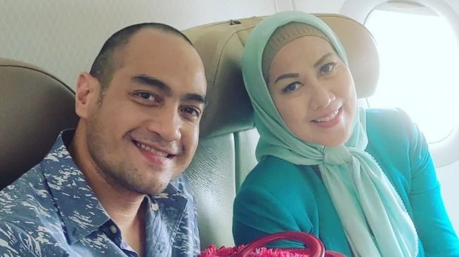 Baru Terkuak! Hariati Sebut Venna Melinda Bantah Ditonjok dan Dipukul Ferry Irawan