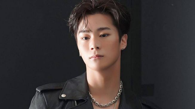 Moonbin ASTRO Ditemukan Tewas Bunuh Diri di Kediamannya