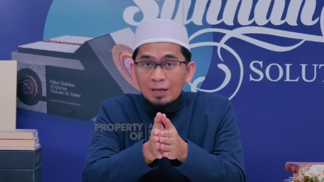 Respons Ustaz Adi Hidayat Saat Dilamar Ukhty 18 Tahun Lewat Surat