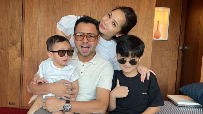 Sekian Lama Bungkam, Raffi Ahmad Akhirnya Buka Suara Terkait Perselingkuhan Syahnaz dan Rendy