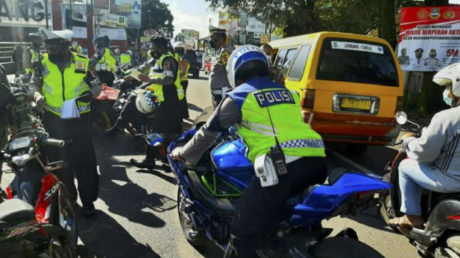 Mulai Sekarang Jangan Asal Nurut Saat Ditilang, Tanyakan Ini ke Polisi Sebagai Syarat