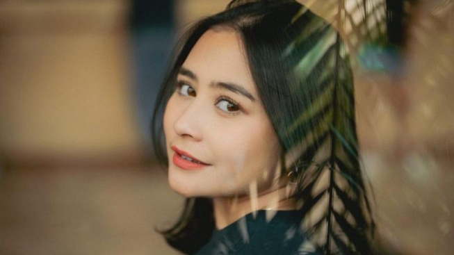 Jurus Jitu Prilly Latuconsina Anti Insecure Saat Bertemu Mantan yang Sudah Gandeng Kekasih Baru