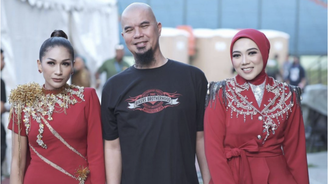 Dipoles Ahmad Dhani Hingga Kariernya Moncer, Nasib Penyanyi Ini Berubah Drastis Sampai Jualan Kerudung