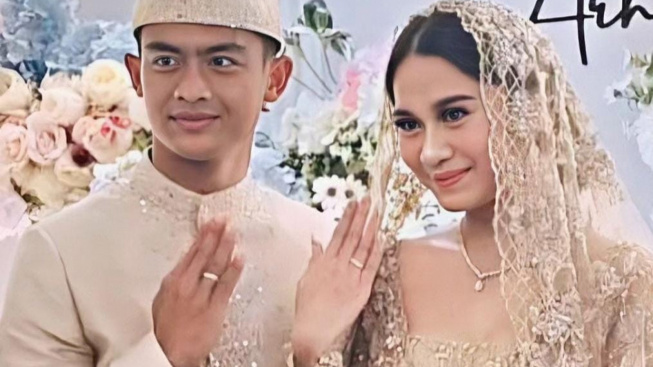 Potret Mesra Azizah Salsha dan Pratama Arhan Bulan Madu di Jepang, Romantis Pakai Baju Couple