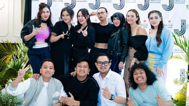 Happy Asmara Bertemu Denny Caknan dan Bella Bonita, Siap Rilis Satru 3: Alhamdulillah Adem