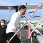Jokowi Bagikan Bansos dan Tinjau Insfrastruktur di Nias