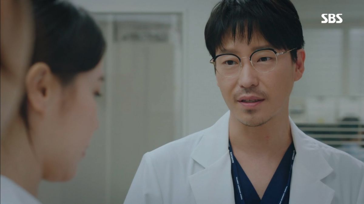 Uhm Ki Joon dalam drama Heart Surgeons [Tangkap tayang Youtube SBS Drama]
