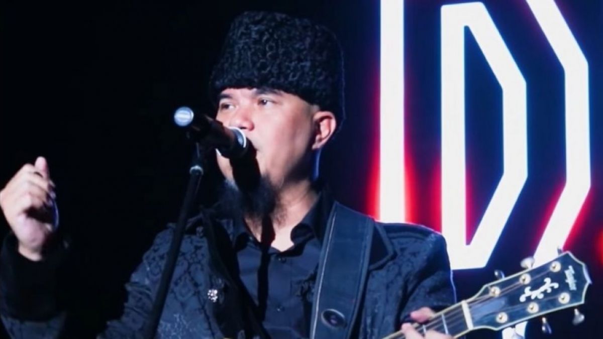 Ahmad Dhani [YouTube/VIDEO LEGEND] [YouTube/VIDEO LEGEND]