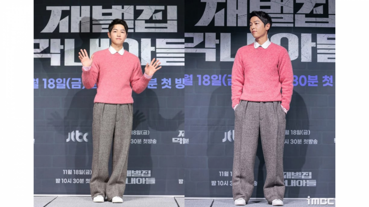Song Joong Ki dalam konferensi pers 