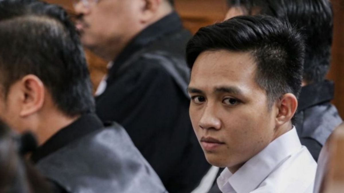 Kubu Bharada E semakin membuka tabir ciri-ciri perempuan menangis yang keluar dari rumah Ferdy Sambo yang mirip Polwan karena memiliki rambut pendek. [ANTARA FOTO/Fauzan/aww]