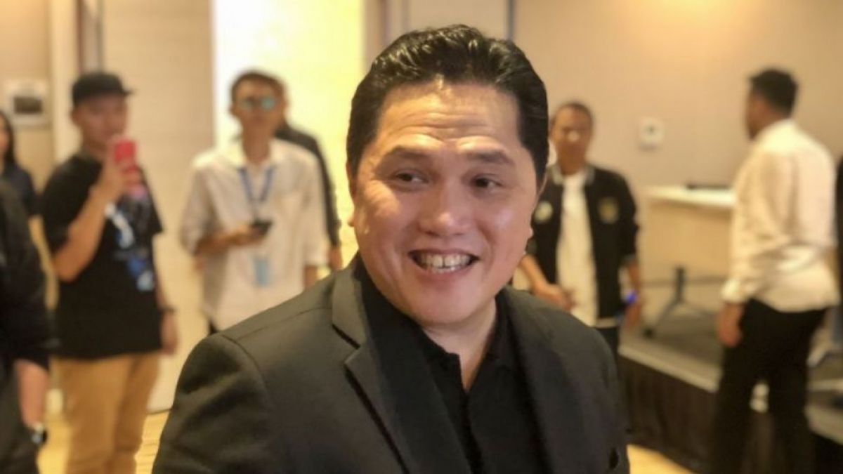 Ketum PSSI Erick Thohir seusai menghadiri konferensi pers Piala Dunia U-17 2023 Indonesia di Menara Danareksa, Sabtu (24/6/23). [(ANTARA/Zaro Ezza Syachniar)]
