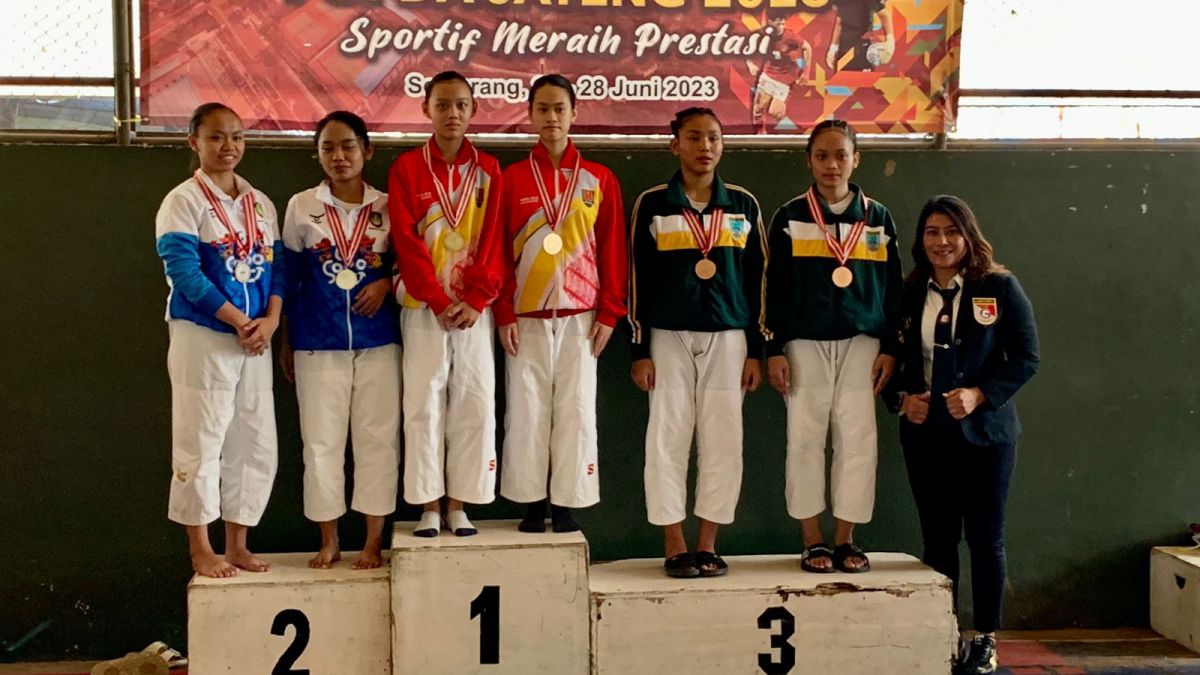 Hasil Pertandingan POPDA Jateng 2023 Cabor Judo Hari Pertama Kategori Kata, Wonogiri dan Kota Semarang Masih Unggul. [Dok Rony Budiman]