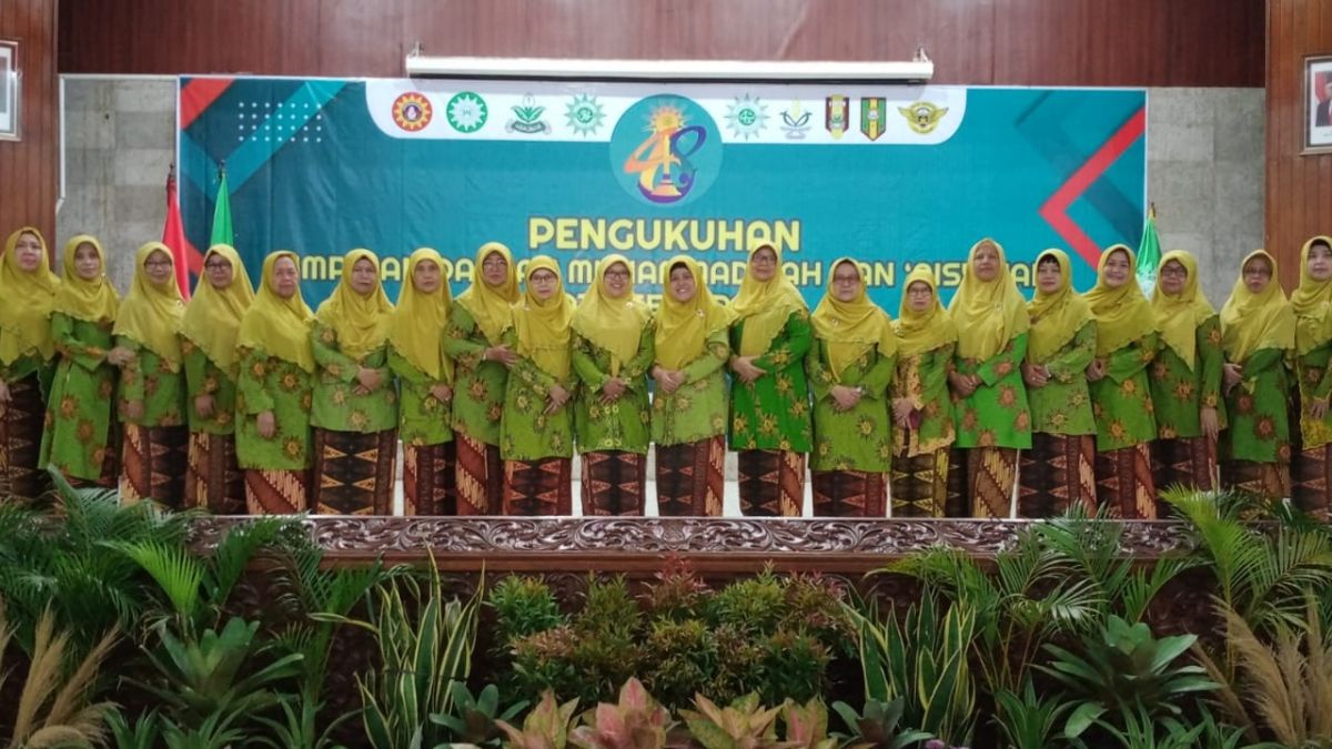 Pengukuhan Pimpinan Daerah Muhammadiyah dan Aisyiyah Kota Semarang Periode Muktamar ke 48. [Dok Muhammadiyah Kota Semarang]