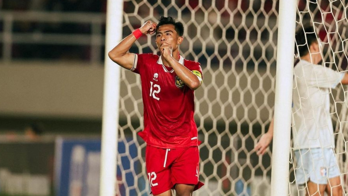 Selebrasi So Sweet Pratama Arhan Cetak Gol Untuk Istri, Huruf A Hingga Gaya Tidur Kebiasaan Azizah. [Dok @pratamaarhan8]