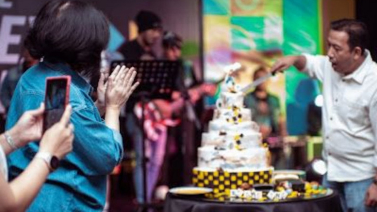 Kemeriahan HUT Ke 6 Hotel Rooms Inc Semarang The Next Chapter. [Dok Rooms Inc Semarang]