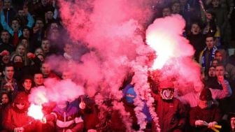 Laga PSIS Semarang vs Arema FC di Jatidiri Terancam Dihentikan Akibat Flare