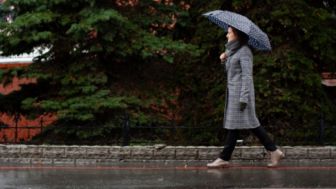 Masuk Musim Kemarau Tapi Hujan Terus? Ini Penjelasannya