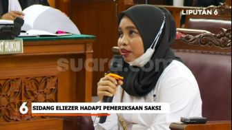 Jawab Pertanyaan Hakim Mata Susi Selalu Lihat ke Atas, Jaksa Curiga Saksi Dengar Pakai Handsfree