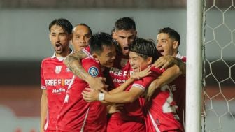 Siaran Langsung Arema FC vs Persis Solo dan Barito Putera vs Dewa United FC di Indosiar