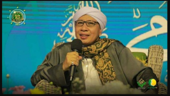 Buya Yahya Jelaskan Tafsir Mimpi Selingkuh dari Pasangan Suami atau Istri Dalam Pandangan Islam