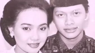 11 Januari Armand Maulana HUT ke 29 Tahun Pernikahan dengan Dewi Gita, Unggah Foto Kawinan Jadul Pakai Peci dan Konde
