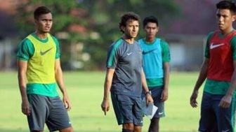 RUMOURS, Bek Persija Menyeberang ke Persib Bandung, Eks Timnas Anak Emas Luis Milla