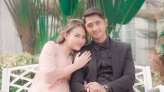 HEBOH! Arya Saloka dan Amanda Manopo Lagi Cari Nama Bayi? Cek Disini!