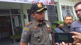 Satpol PP Kota Semarang Menunda Pembongkaran Lapak, Tunggu Mediasi Biro Hukum Jawa Tengah