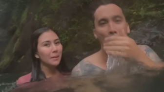 Video Syahnaz Sadiqah dan Rendy Kjaernett Mandi Bareng Viral Jadi Sorotan Warganet