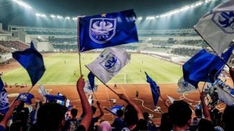 Langgar Aturan FIFA, PSIS Semarang dan PSS Sleman Terancam Denda Rp 200 Juta, PSSI Sentil Suporter